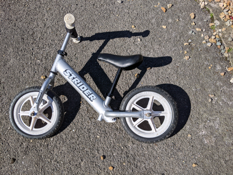 strider ultralight balance bike